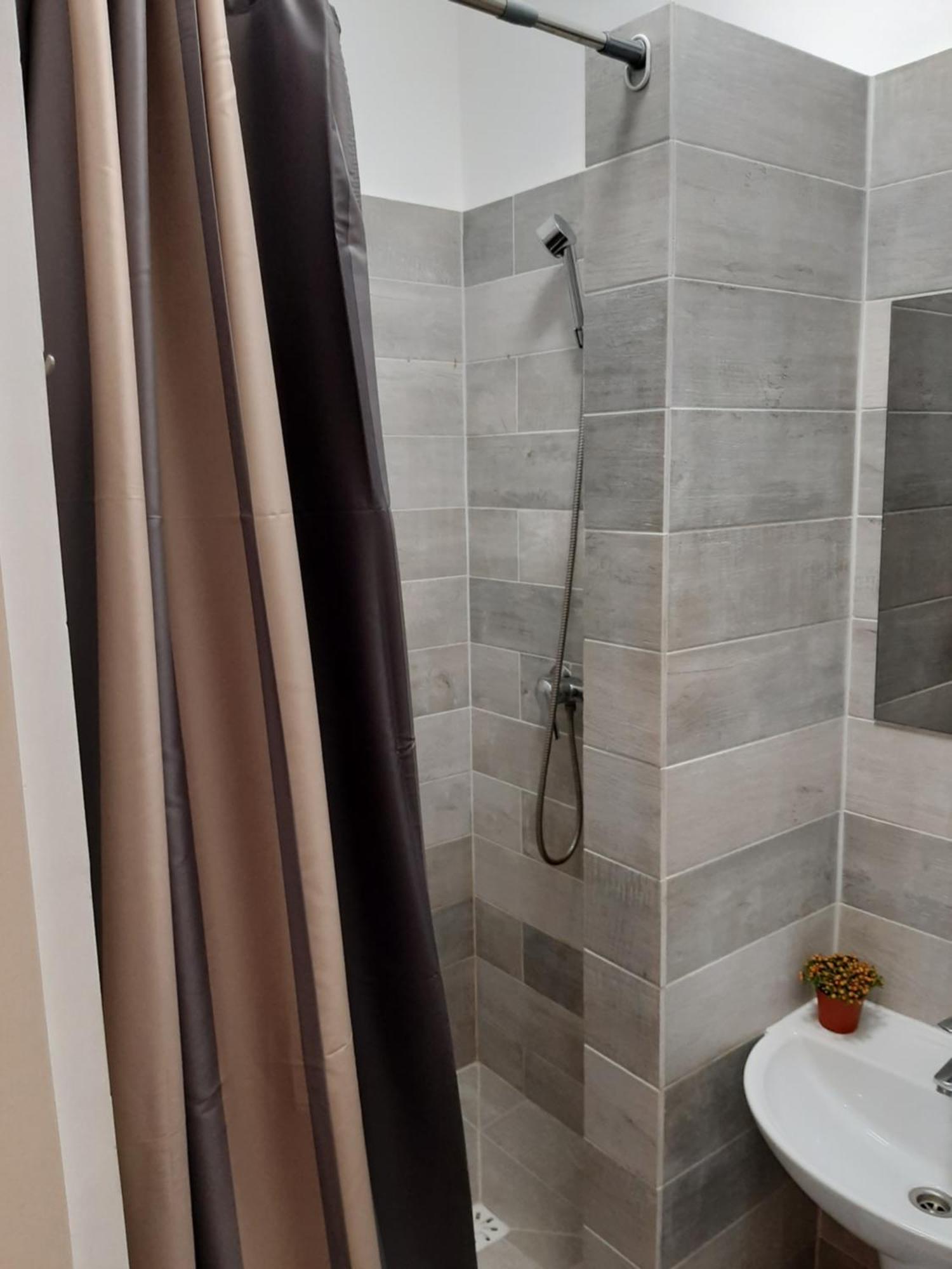 Sweet Home Ivano-Frankivsk Phòng bức ảnh
